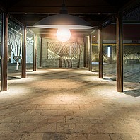 תאורה סולארית לתליה חזקה 300 LUM אור לבן קר או לבן חם עמיד במים כולל שלט